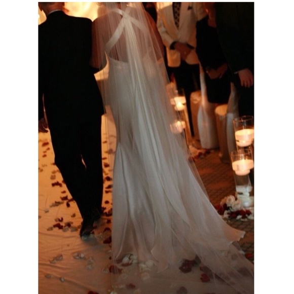 AMY MICHELSON IVORY WHITE SILK OR SATIN WEDDING DRESS SIZE US 6 - Picture 11 of 13